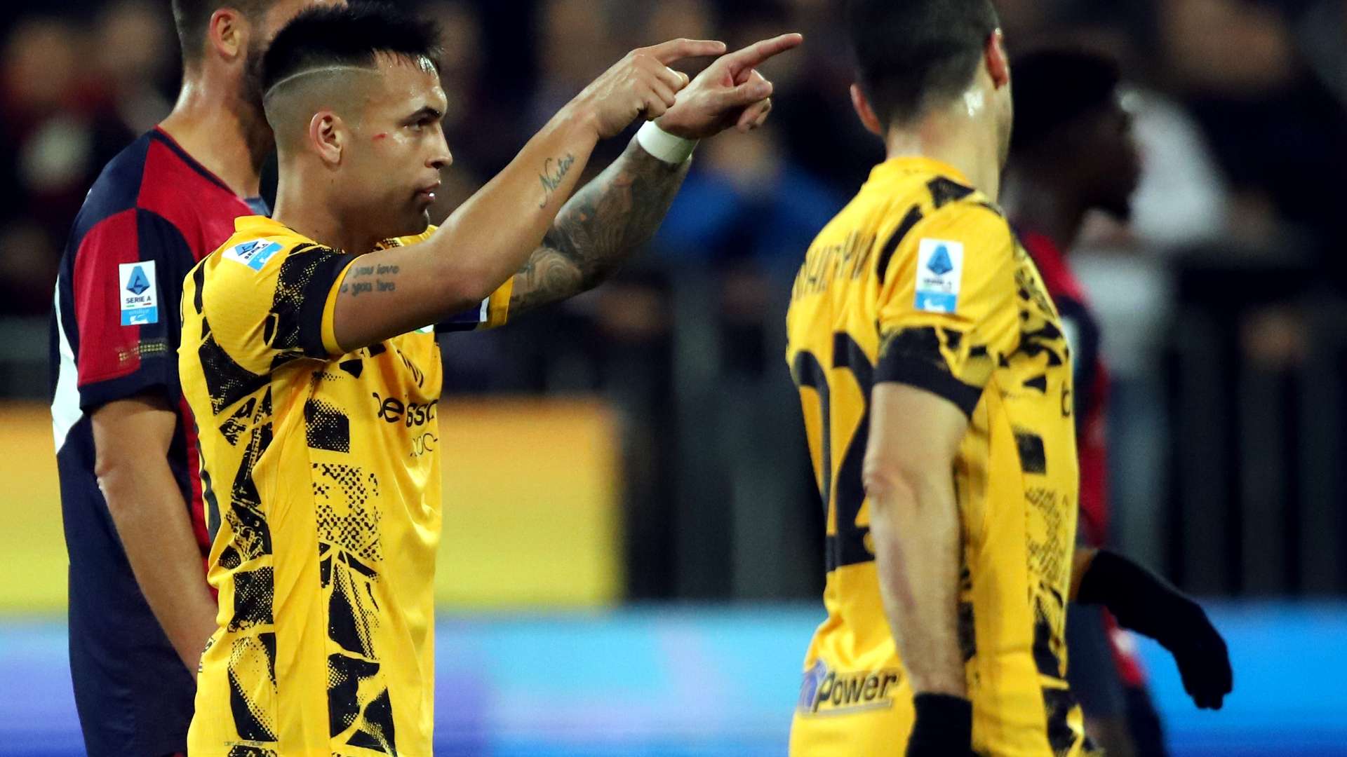 力来自外部 力来自外部