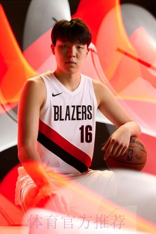 NBA报告：杨瀚森出战16分钟 41岁詹姆斯再创历史